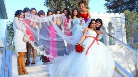 Əcnəbilərin azərbaycanlı gəlinləri Azərbaycan vətəndaşlığından &ccedil;ıxarılır - ARAŞDIRMA