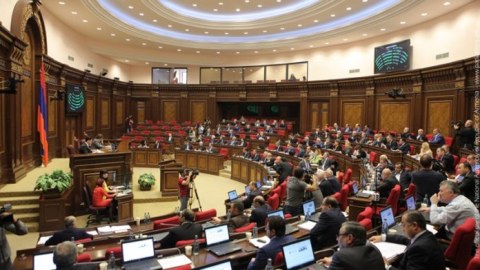 Ermənistan seçkilərə DOĞRU -  Siyasi blokların Qarabağ haqda TƏKLİFLƏRİ 