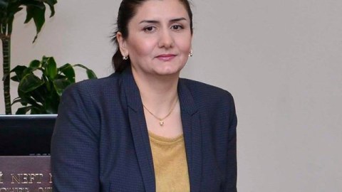 Zeynab Kazımova Bakı Ali Neft Məktəbindən istefa verdi  