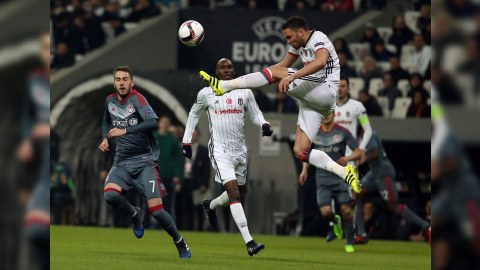 "Beşiktaş" "Olimpiakos" həddini aşdı