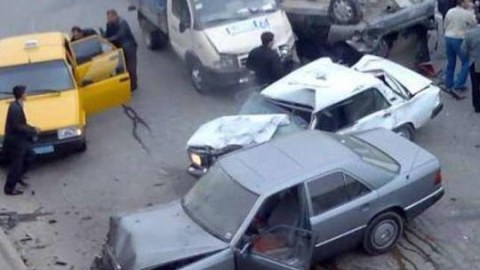 130 maşın toqquşdu: 1 ölü, 59 yaralı