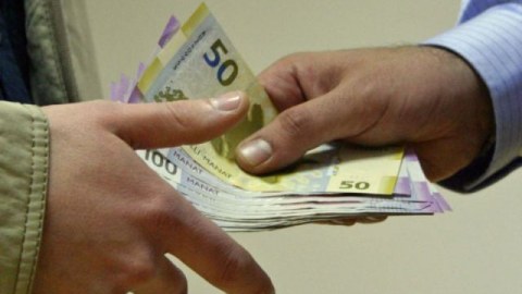 Azərbaycanda rüşvətə görə cəza sərtləşdirilir  