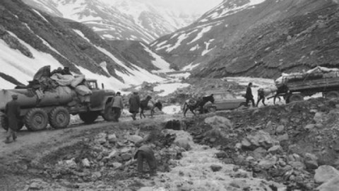 Ermənistan 4 tərəfdən h&uuml;cuma ke&ccedil;di, Surət qoşunu Gəncəyə qaytardı, Rəhim oyun oynadı, Kəlbəcər&nbsp;işğal edildi - ŞAHİD DANIŞIR