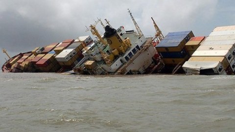 Atlantik Okeanında yük gəmisi yoxa çıxıb: 22 itkin