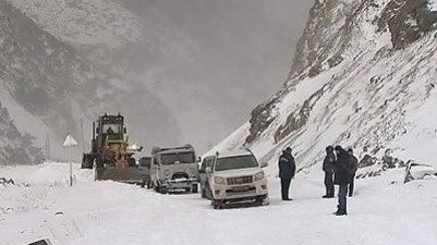Rusiyanı Cənubi Qafqazla birləşdirən yol yenidən bağlanıb