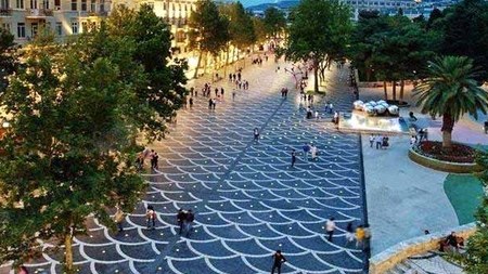 3 ayda Azərbaycana yarım milyodan çox əcnəbi gəlib