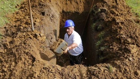 Devalvasiya qəbiristanlıq xidmətlərini də bahalaşdırıb?..
