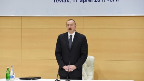 İlham Əliyev: “Biz bazarlar uğrunda mübarizə aparmalıyıq”  