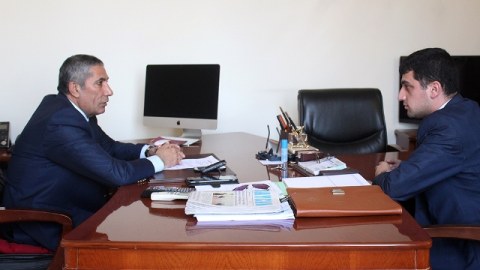 Siyavuş Novruzov: &ldquo;Ancaq orucluq vaxtı namaz qılıram&rdquo; - M&Uuml;SAHİBƏ  