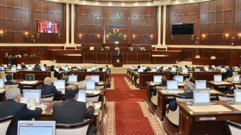 Hansı deputatlar İslam Oyunlarına bilet alıblar...  