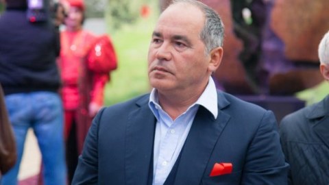 600 milyon dollarını ke&ccedil;miş arvadına verən milyarderin qardaşı oğlu: &ldquo;&Ccedil;oxları elə bilir ki...&rdquo;  &nbsp;