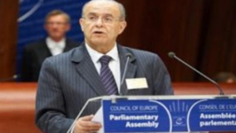 Kiprin xarici işlər naziri Qarabağı &ldquo;ermənilərin tarixi ərazisi&rdquo; adlandırdı
