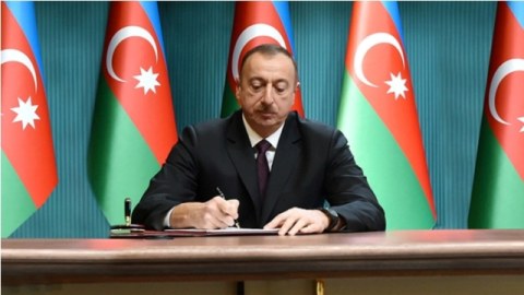 Prezident &ouml;z&uuml;nə yeni k&ouml;mək&ccedil;ilər təyin etdi - Administrasiyada dəyişikliklər edildi - SİYAHI  