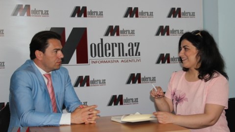 Anar Nəcəfli: &ldquo;&Ccedil;alışıram ki, məmurluq etməyim&rdquo; - M&Uuml;SAHİBƏ  