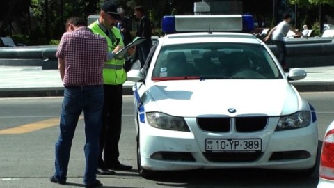 Yol polisi iki g&uuml;ndə 3 min s&uuml;r&uuml;c&uuml;yə cərimə yazdı  