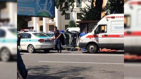T&uuml;rkiyədə polis idarəsinə silahlı h&uuml;cum