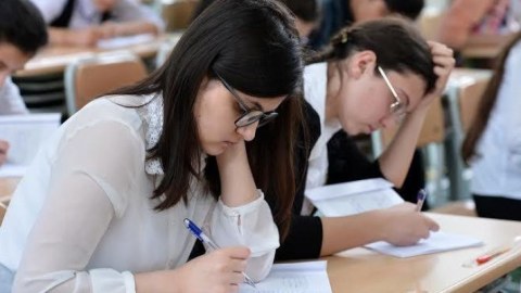 Sınaq imtahanlarındakı testlərin doğru cavabları açıqlandı