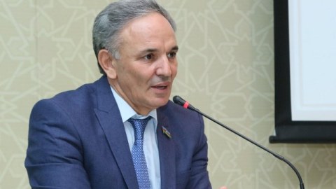 Əflatun Amaşov: &ldquo;İnternet mediası da d&ouml;vlət tərəfindən maliyyələşdirilməlidir&rdquo; 
