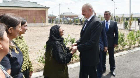 İlham Əliyev Cocuq Mərcanlıdadır - FOTOLAR  