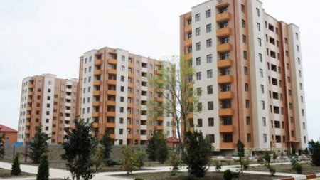 Mənzil bazarında fırıldaq: dəllallar bahalaşma xəbəri yayır, evlərsə ucuzlaşır  
