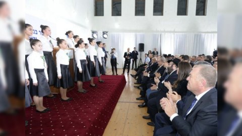 Bakıdakı yəhudi məktəbinə kimlərin uşaqları qəbul edilir?  