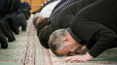 Gəncədə dindarların sayı kəskin&nbsp;AZALIB