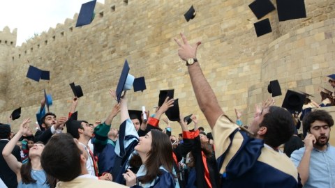 Universitetləri nə qədər tələbə bitirdi - RƏQƏMLƏR