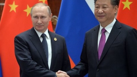 &Ccedil;in lideri Putinlə g&ouml;r&uuml;ş&uuml;b