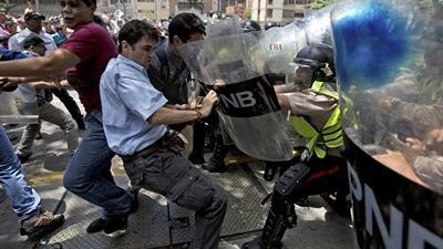 Argentinada toqquşmalarda 15 polis yaralandı 