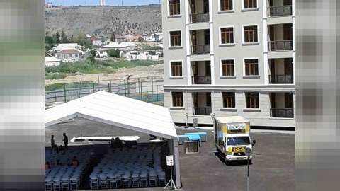 Mənzil verilən jurnalist CÜTLÜKLƏR   