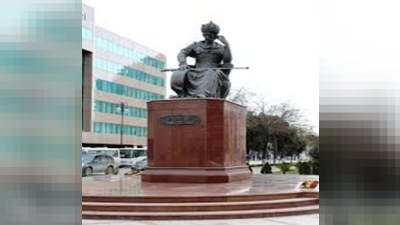 Şah İsmayıl Xətainin heykəli g&ouml;t&uuml;r&uuml;ləcək