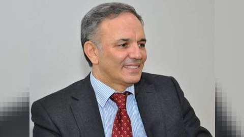 “Mənzil ala bilməyən jurnalistləri təmkinli olmağa çağırıram” - Əflatun Amaşov 