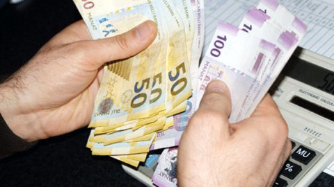 Pensiya təyinatı zamanı pozuntulara yol verilib - RƏSMİ
