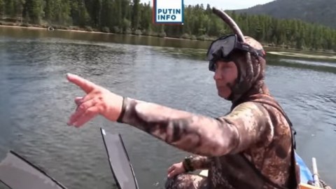Putinin sualtı ovu - VİDEO   