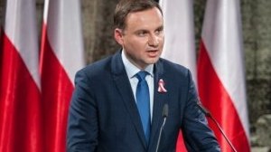 Polşa prezidenti Qafqazdakı m&uuml;naqişələrdən danışdı