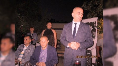 Çingiz Mustafayevin ailəsi jurnalistlərə təşəkkür edib