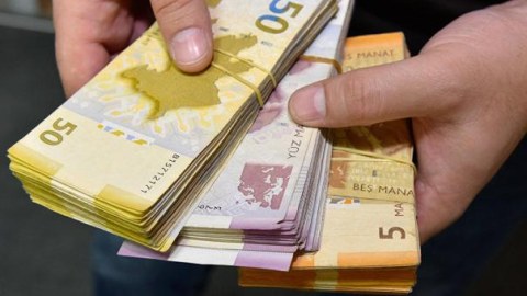 Vətəndaşların banklara kredit borcu 1,8 milyard manata çatdı - Deputatdan hökumətə ÇAĞIRIŞ