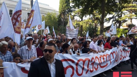 Gürcüstanda etiraz aksiyaları başlayıb