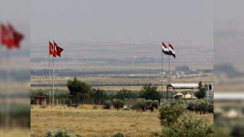 T&uuml;rkiyə Suriya ilə sərhədə zirehli texnika toplayır