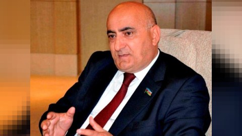 Deputatdan dərsliklərlə bağlı TƏNQİD: “Yazılmasında inhisarçılıq var”