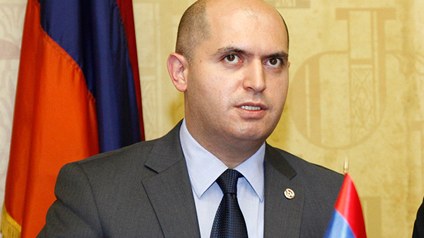 Erməni deputat Bakıda xahiş etdi