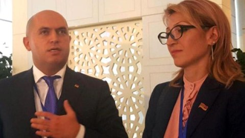 Erməni deputatlar Bakını tərk etdilər  &nbsp;