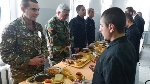 Türkiyəli nazirin Bakıdan verdiyi bəyanat Ermənistanı rəsmən qorxuya saldı