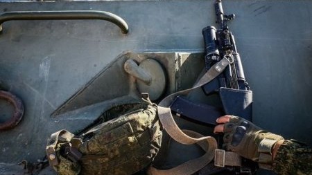 Suriyada yaralanan rus polkovnik &ouml;ld&uuml;