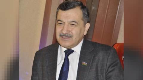 “Yaqland körpüləri yandırmağa çalışır”