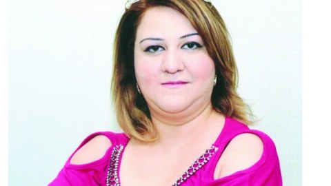 Reket redaktorun şok əməlləri - Məmurların da adı keçir...
