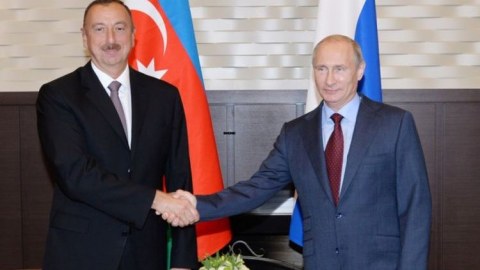 İlham Əliyev Putinə zəng etdi