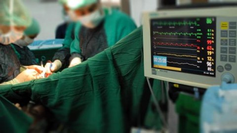7 yaşlı uşağa qaraciyər k&ouml;&ccedil;&uuml;r&uuml;ld&uuml;