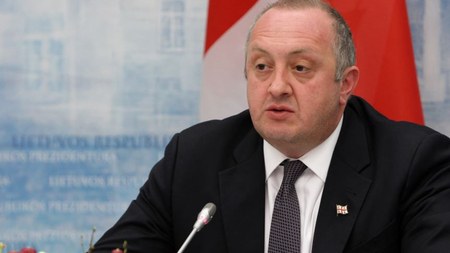 G&uuml;rc&uuml;stan prezidenti azərbaycanlı məhbusları əfv etdi