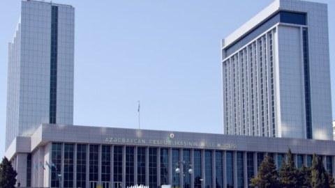Deputatlar telekanallara çox baxırlar, yoxsa xəbər saytlarına?   